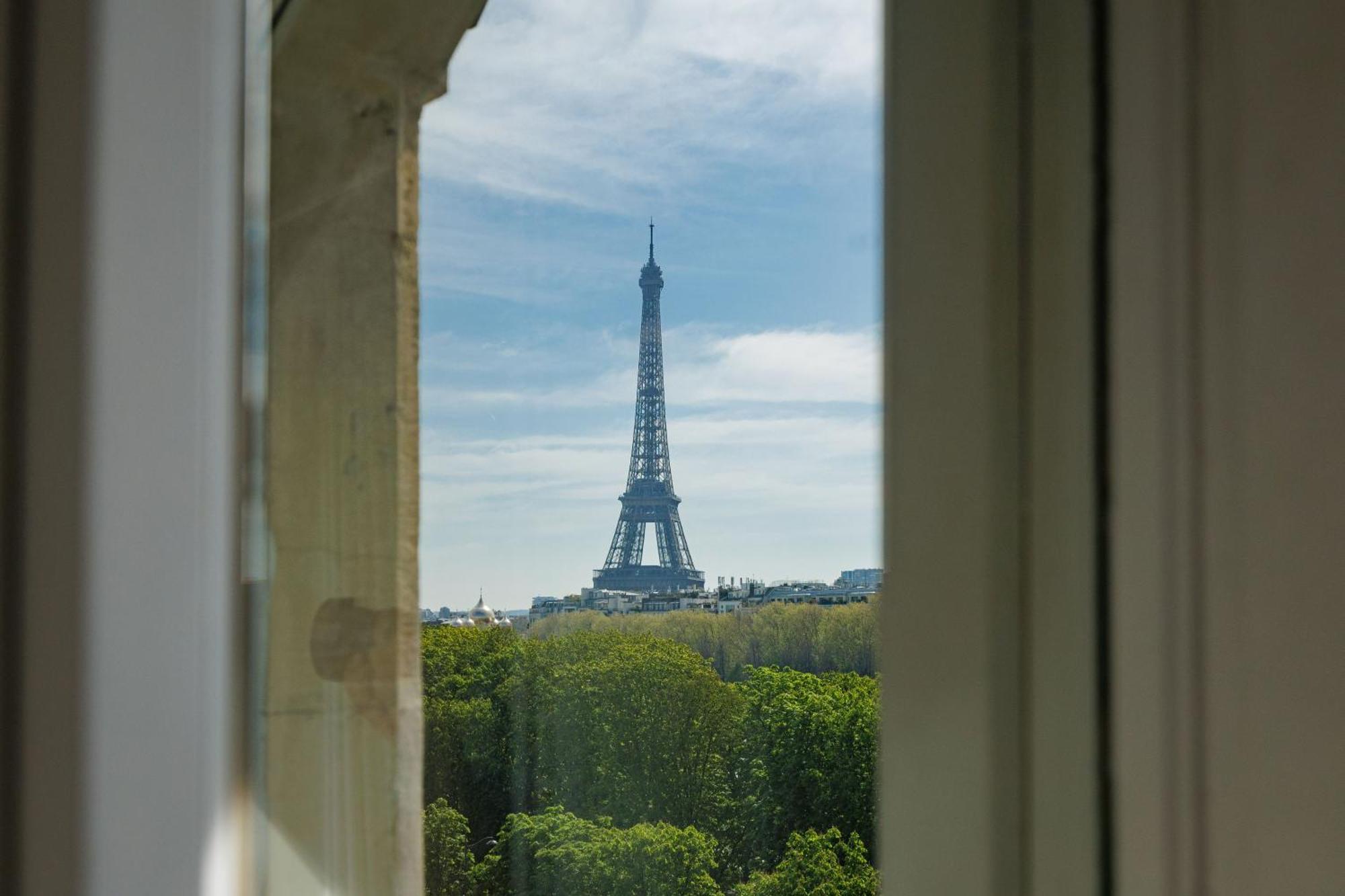 Luxury - Avenue Montaigne Apartment *